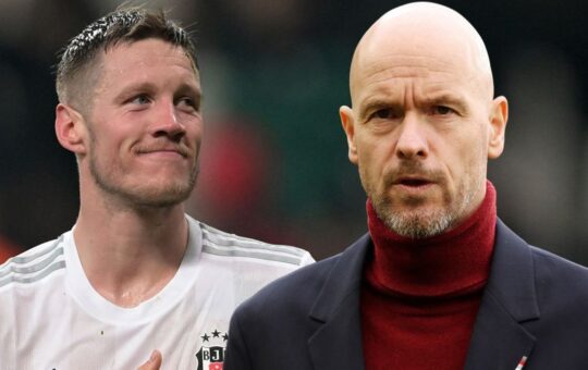 Ten Hag gives an update on Wout Weghorst ahead of Man City clash