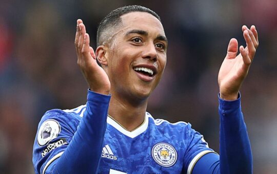 Youri Tielemans to Manchester United